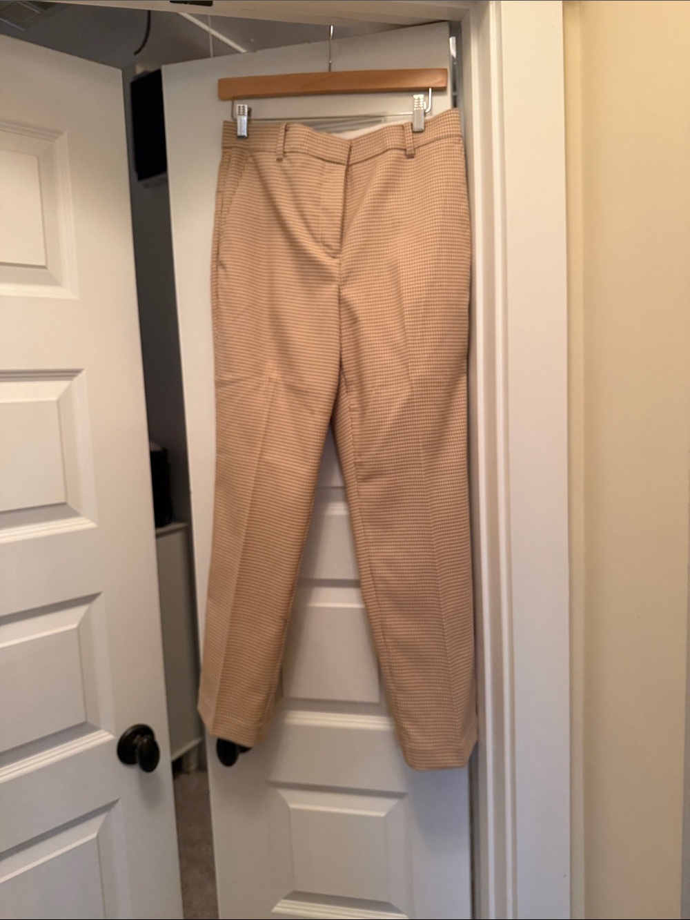 NWT Ann Taylor Eva Herringbone Ankle Pants - Beige